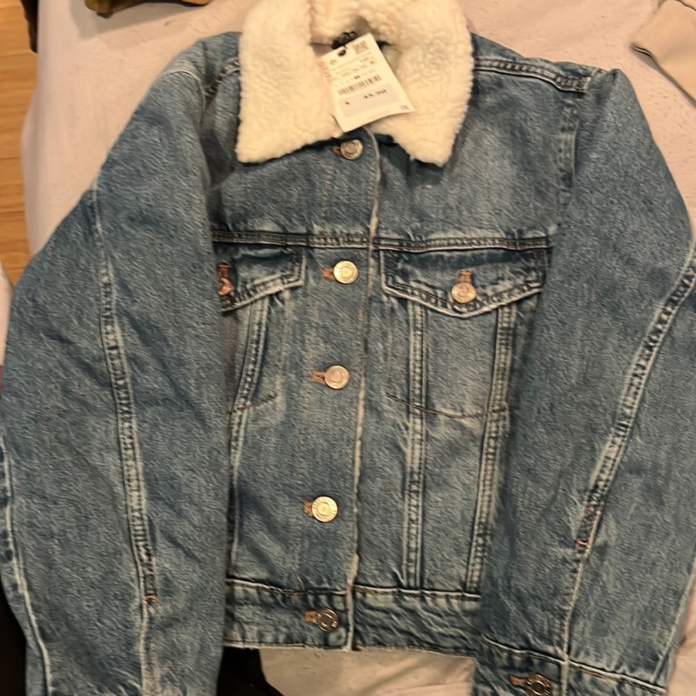 NWT Zara fleece lined jean jacket